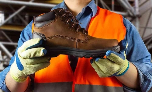 El calzado de trabajo como elemento clave en la prevención de accidentes