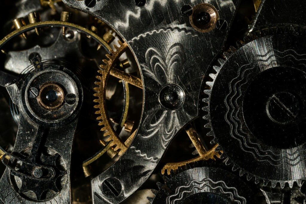 Tela y cuero en tonos dorados para un disfraz steampunk